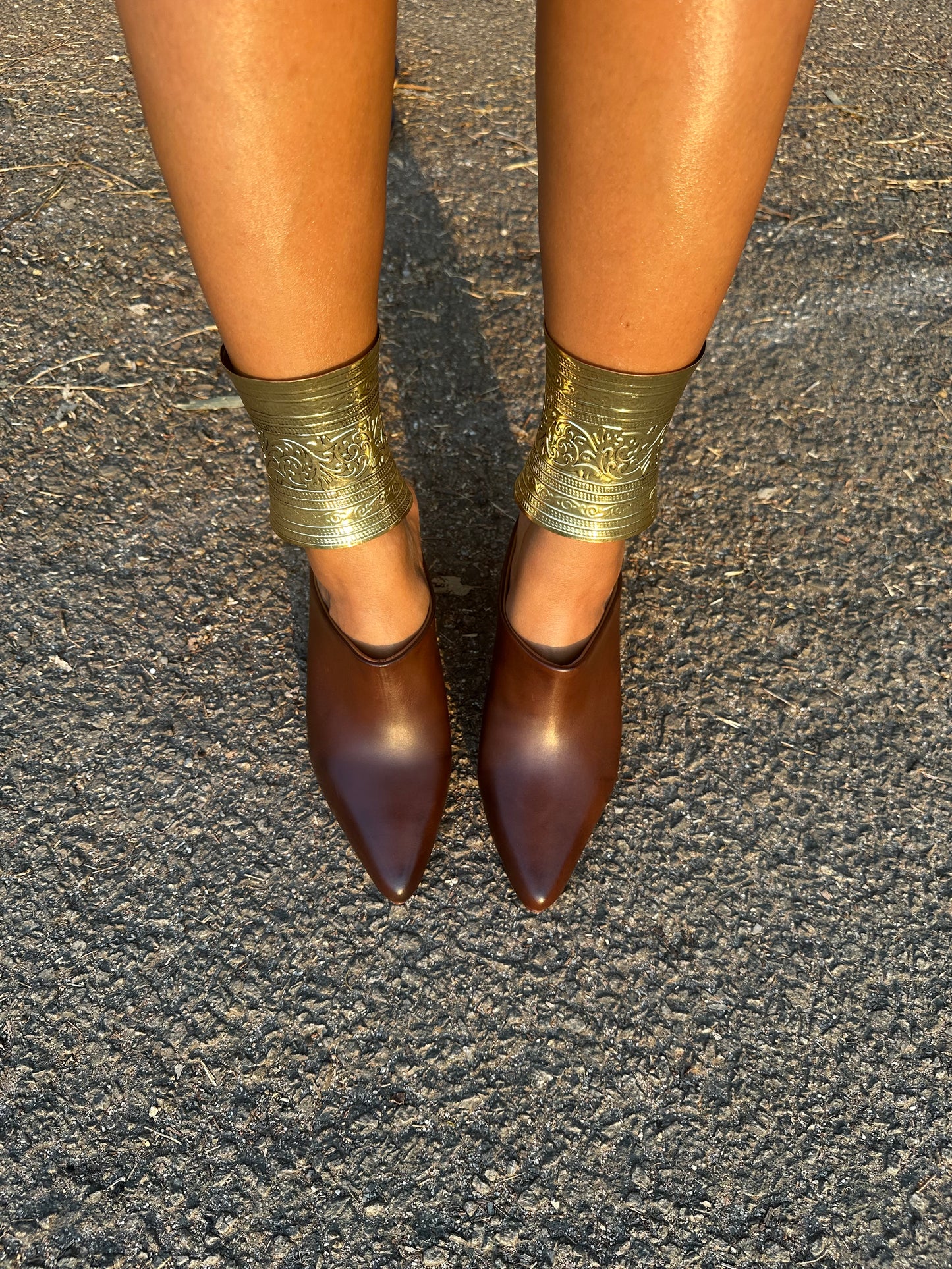 Sonal (Brown Mule)