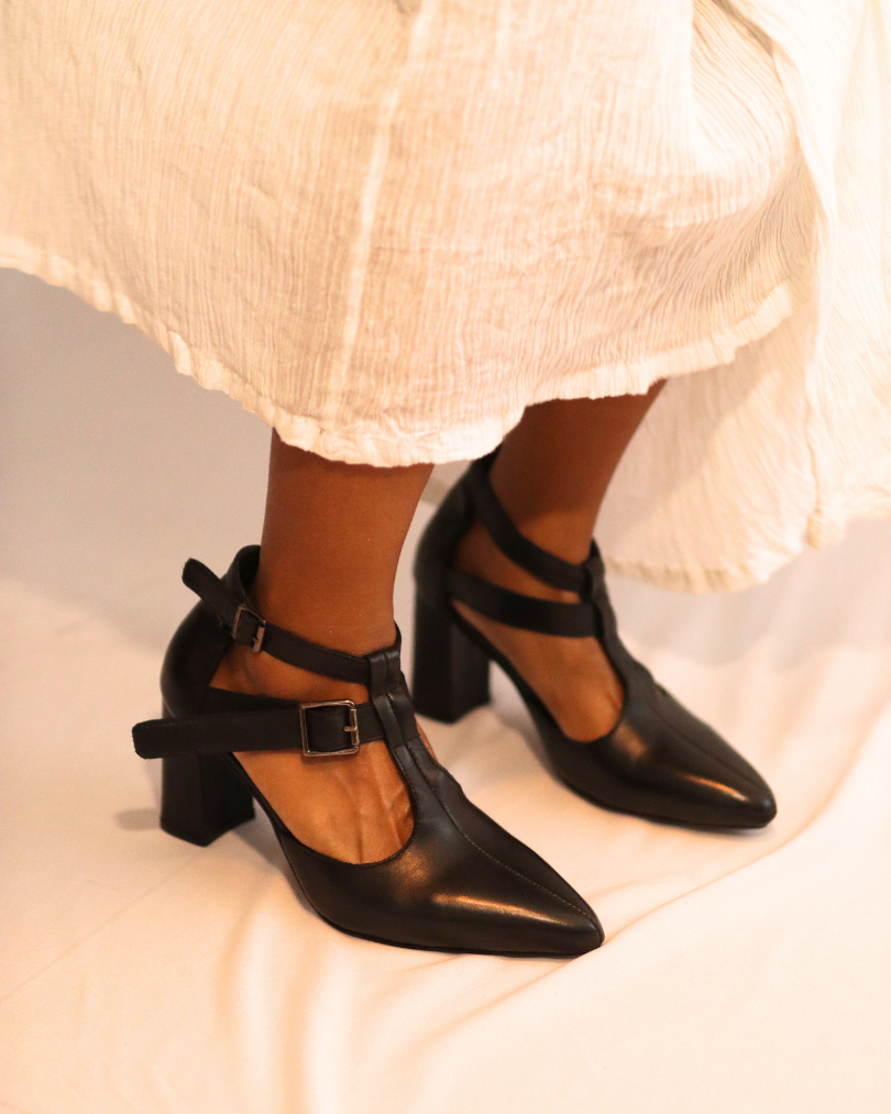 Black pump heels India buy